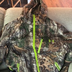 Under Armour (medium) hunting jacket